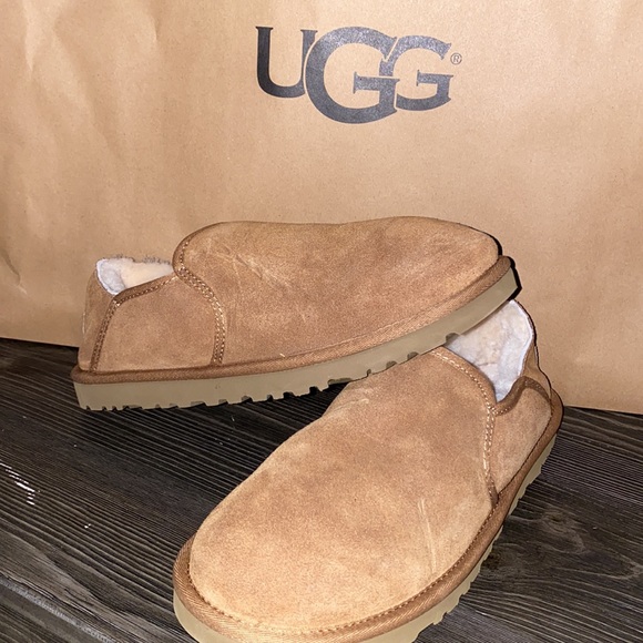 UGG KENTON MENS SLIP ON SHOES CHESTNUT SUADE #10 - Picture 2 of 7